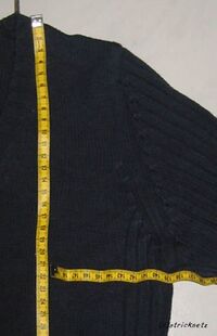 Länge des Armloches ausmessen